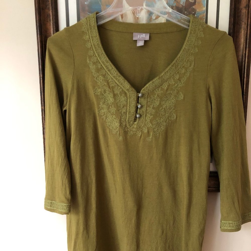 J. Jill embroidered 3/4 sleeve top vine leaf green XS